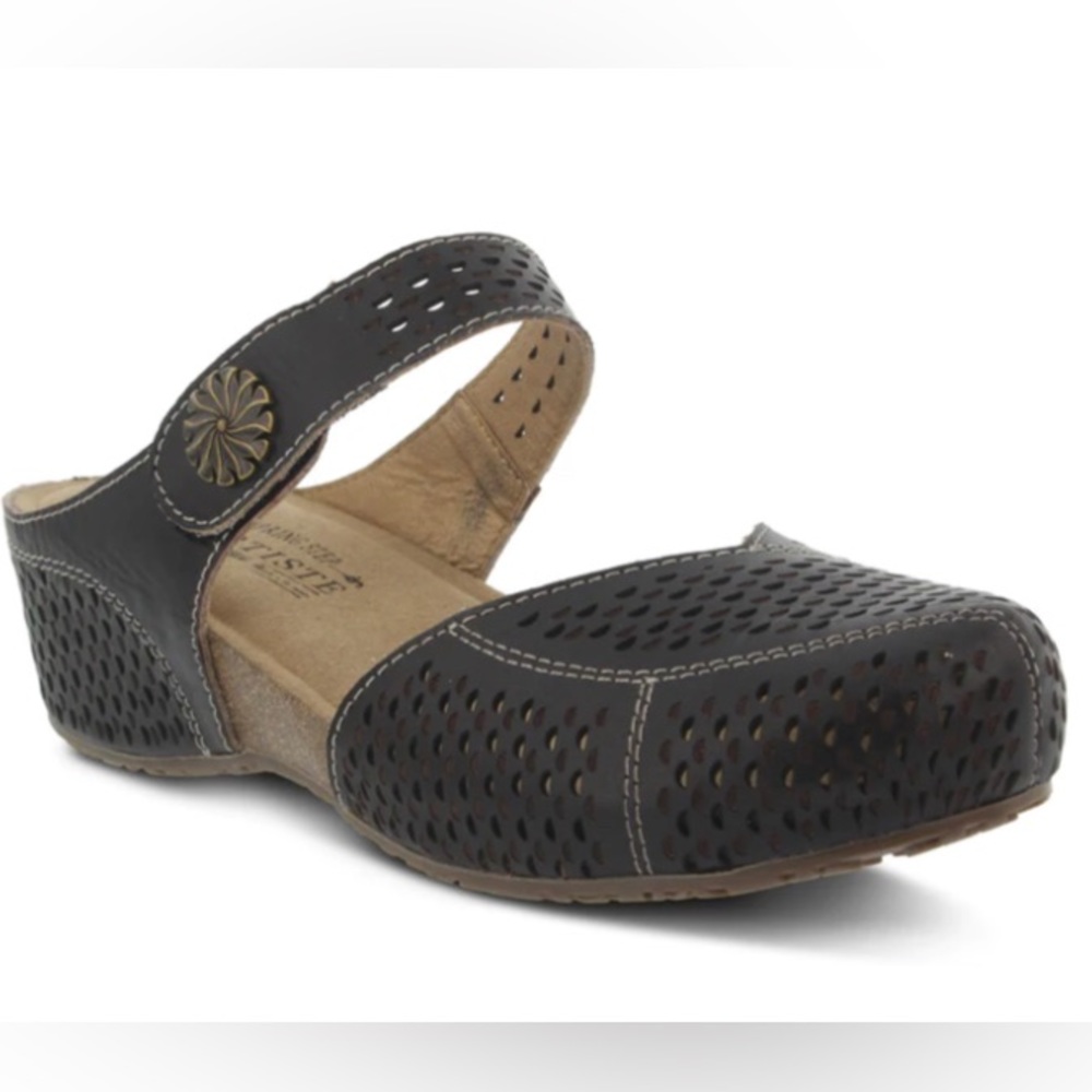 L’ARTISTE SPOORTI CLOG, New/Never Worn With Original Tag/Box. Size 9.5